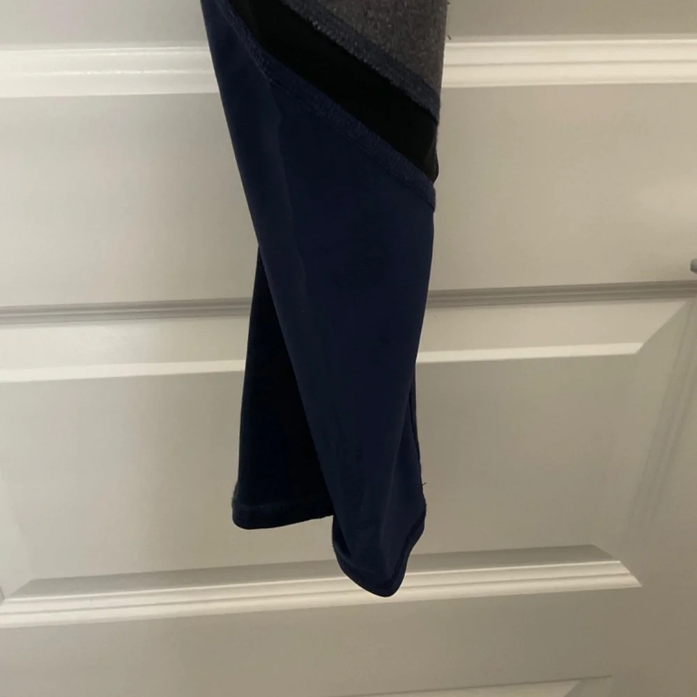 Alo‎ High Rise Elevate Leggings - Navy Blue and Grey - Size XS